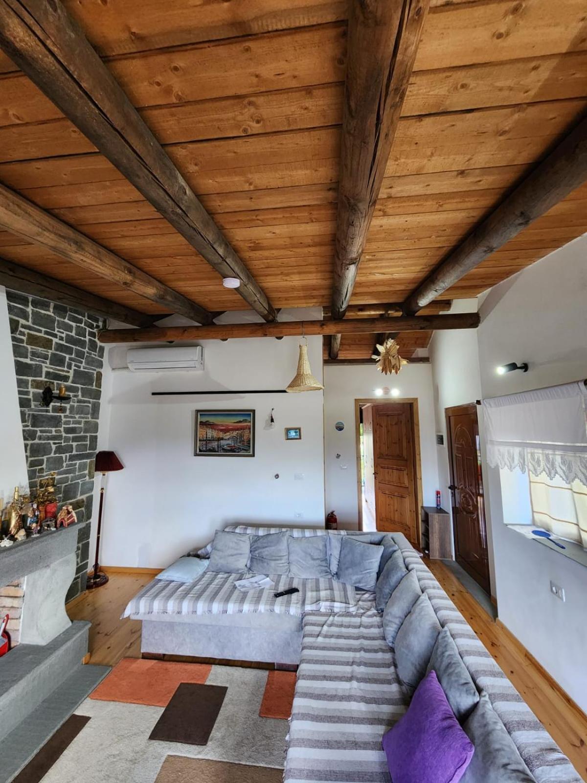 Villa Shuaipaj Gjirokaster Exterior photo